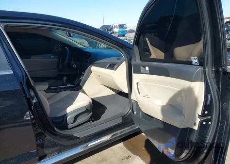 2016 Hyundai Sonata Sport z USA, uszkodzony, nr VIN 5NPE34AF9GH415712